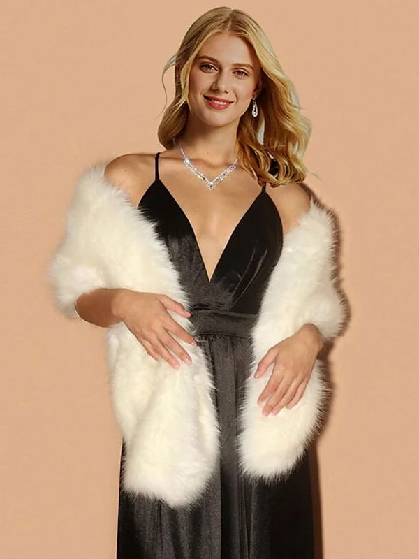 Wihte Faux Fur Wraps Shawls Women‘s Wrap Elegant Sleeveless Wedding Guest Wraps With Pure Color Stylish Oversized Wool Shawl