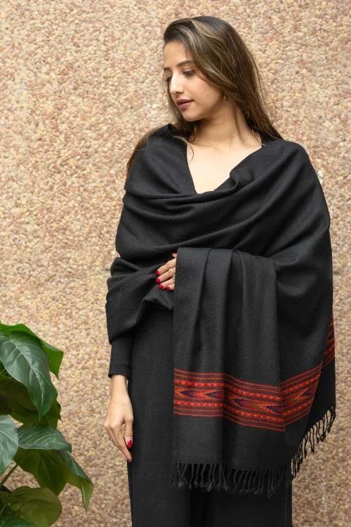 TICH Fine, Soft Himachal Wool Shawl With Woven Border - Black Classic Plain Shawl Wrap